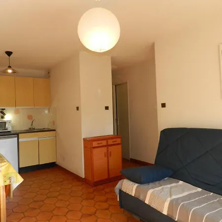 Bormes-les-mimosas, 2 Pieces, 4 Personnes - Fr-1-713-4