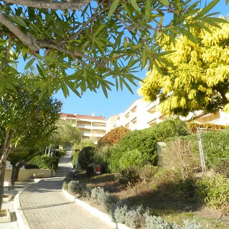 Bormes-les-mimosas, 2 Pieces, 4 Personnes - Fr-1-713-4 *